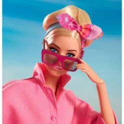 Mattel Barbie The Movie - Margot Robbie Als Barbie: Puppe Im Rosa Jumpsuit 12 Mattel Barbie The Movie - Margot Robbie Als Barbie: Puppe Im Rosa Jumpsuit -Spielzeug Förderung Rabatte Mattel Barbie The Movie Margot Robbie als Barbie Puppe im rosa Jumpsuit@@1919788 4