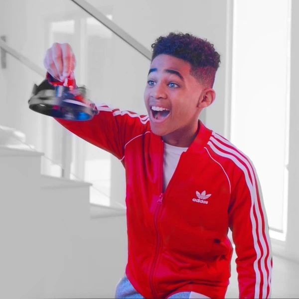 Spin Master Air Hogs Gravitor Mit Trickstab, Spielfigur 9 Spin Master Air Hogs Gravitor Mit Trickstab, Spielfigur – Bild 7